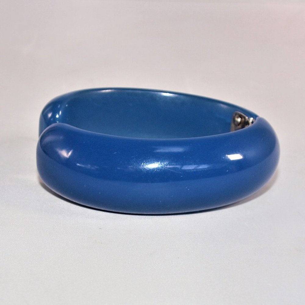 Vintage Thermoplastic Acrylic Clampler Cuff Bangle Bracelet